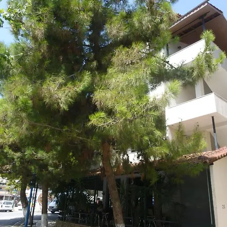Joy Hotel 2*
