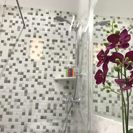 Joy Hotel Sarandë